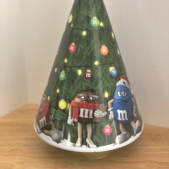 M&M’s 2017 Limited Edition Musical Rotating Tin Christmas Tree 12”H x 6”W - Picture 5 of 11